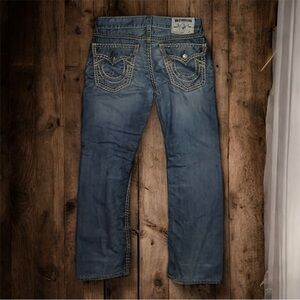 True religion Jeans straight
Thick Brown stitching super QT